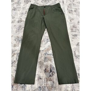 Under Armour Performance Golf Pants Mens Size 36x32 (Actual 36x31) Green 1287022